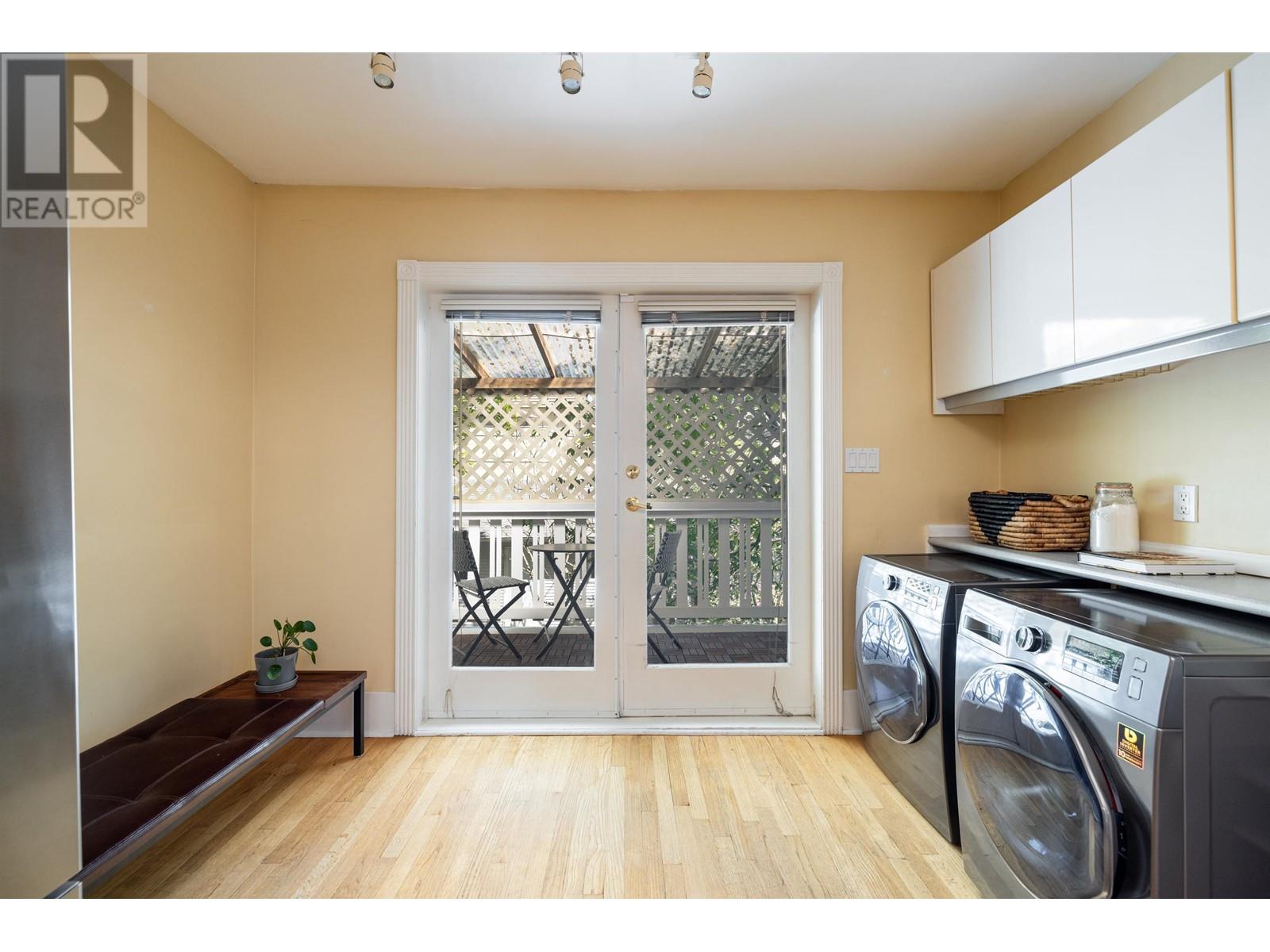 Photo 13 of 4343 W 11 Th Avenue, Vancouver BC