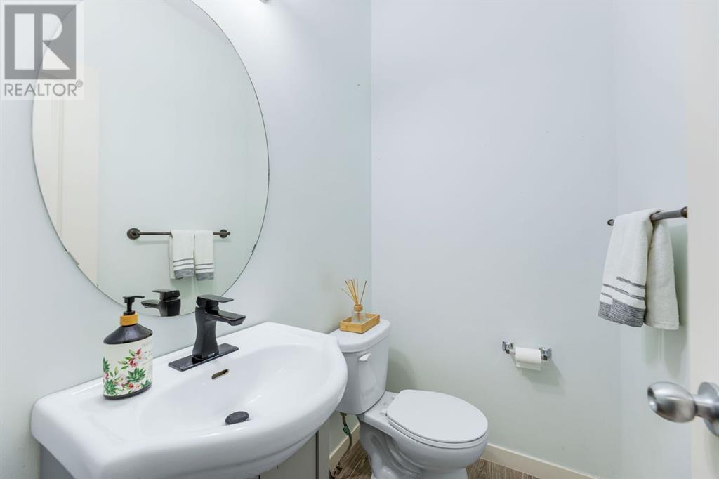 Photo 15 of 337 Copperpond Landing Se, Calgary AB