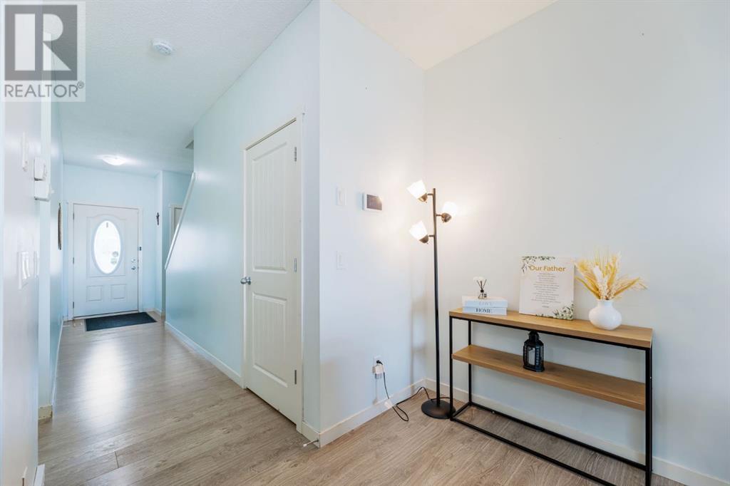 Photo 5 of 337 Copperpond Landing Se, Calgary AB