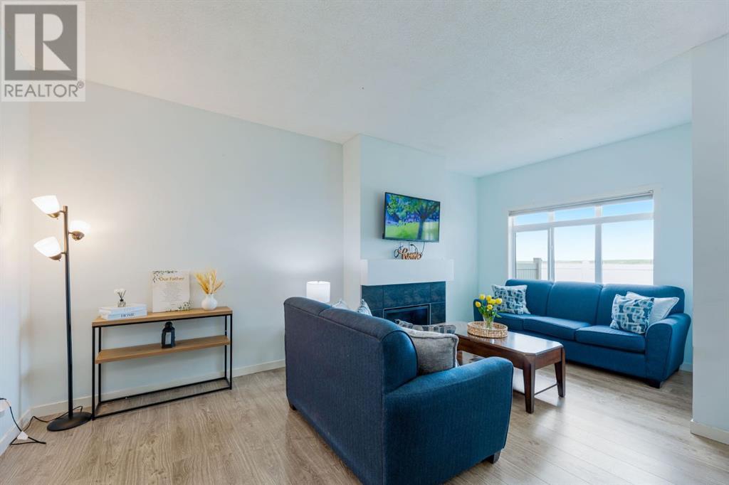 Photo 11 of 337 Copperpond Landing Se, Calgary AB