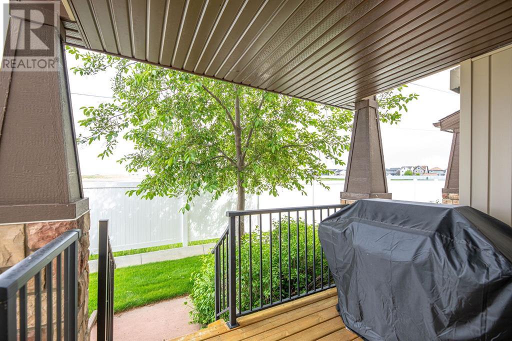 Photo 31 of 337 Copperpond Landing Se, Calgary AB
