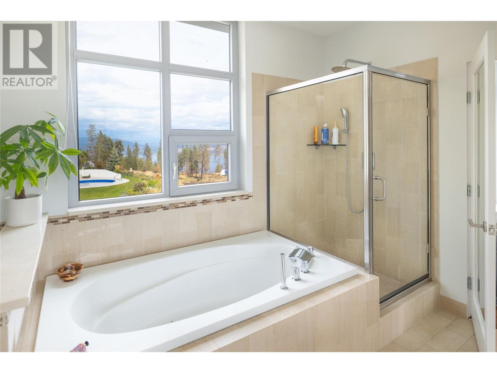 5 1750 Westside Road North, West Kelowna
