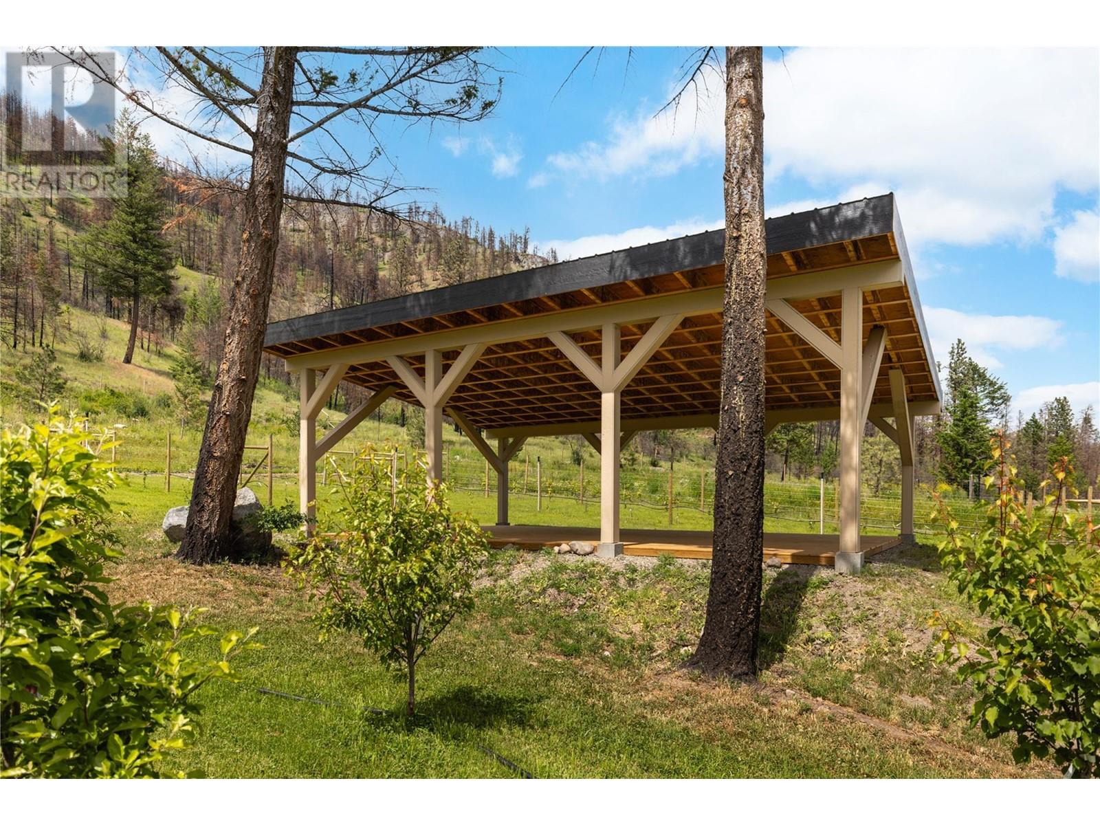 5 1750 Westside Road North, West Kelowna