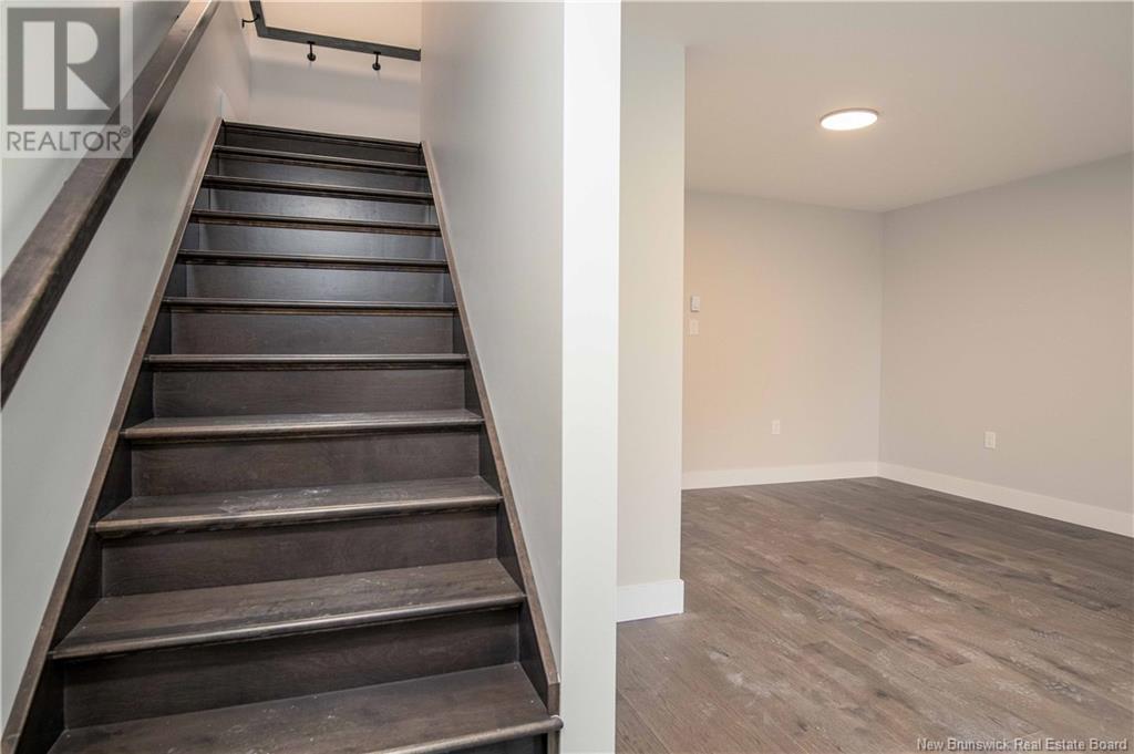 4 Rockingstone Drive - 32