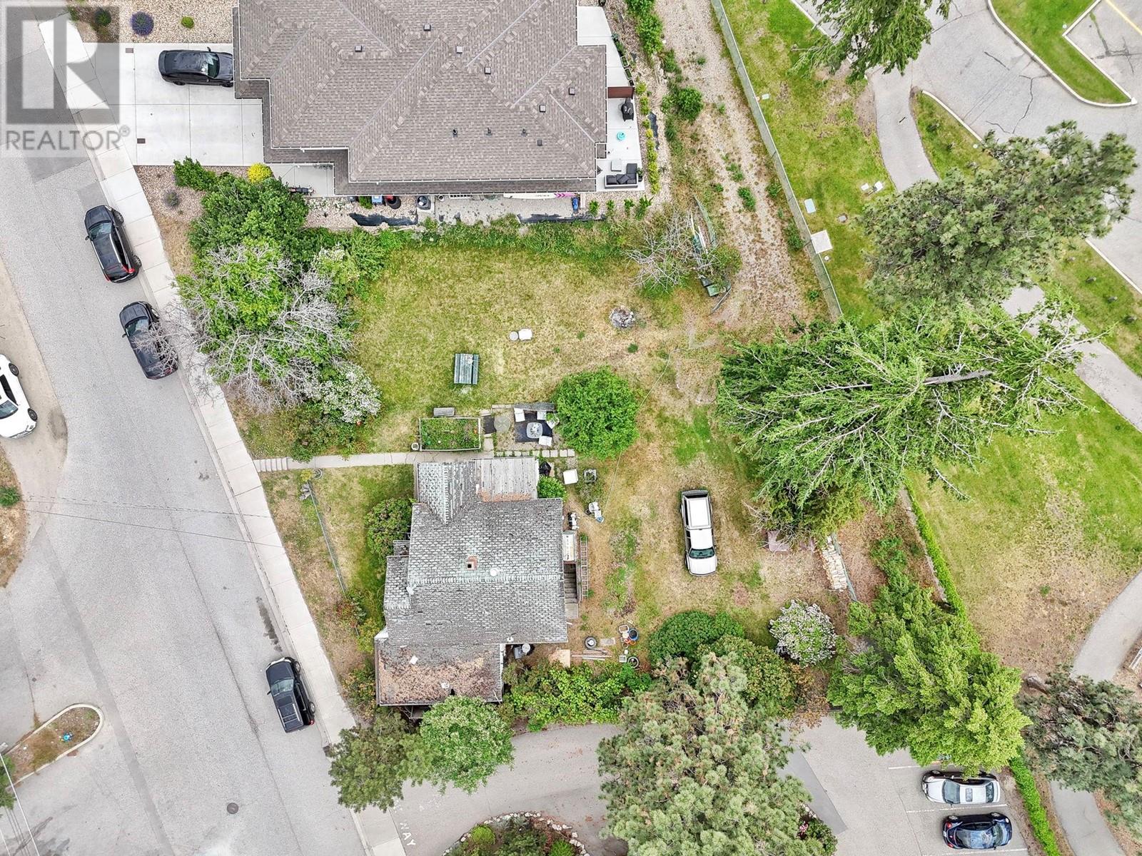  2571&2573 Hebert Road, West Kelowna