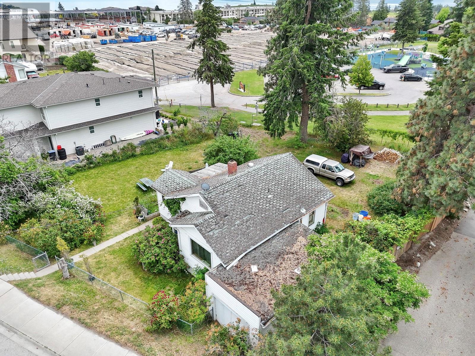  2571&2573 Hebert Road, West Kelowna