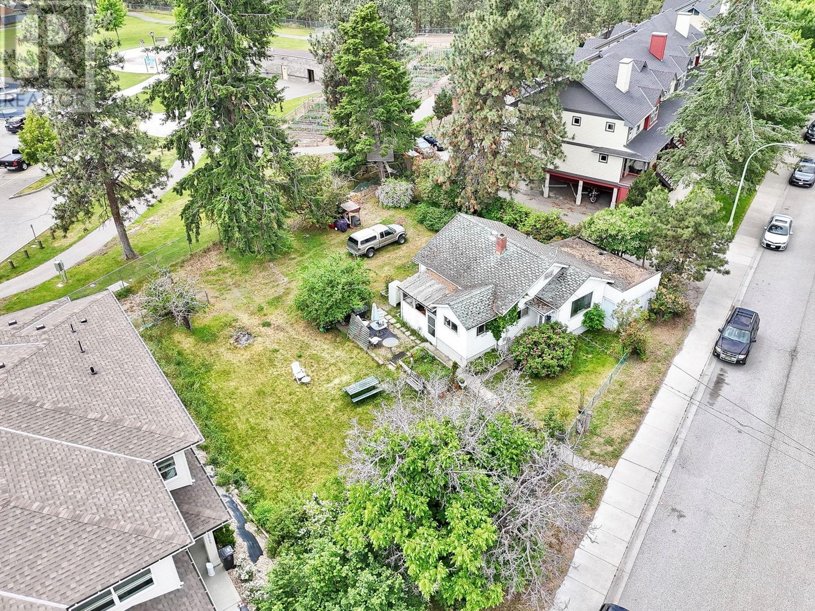  2571&2573 Hebert Road, West Kelowna