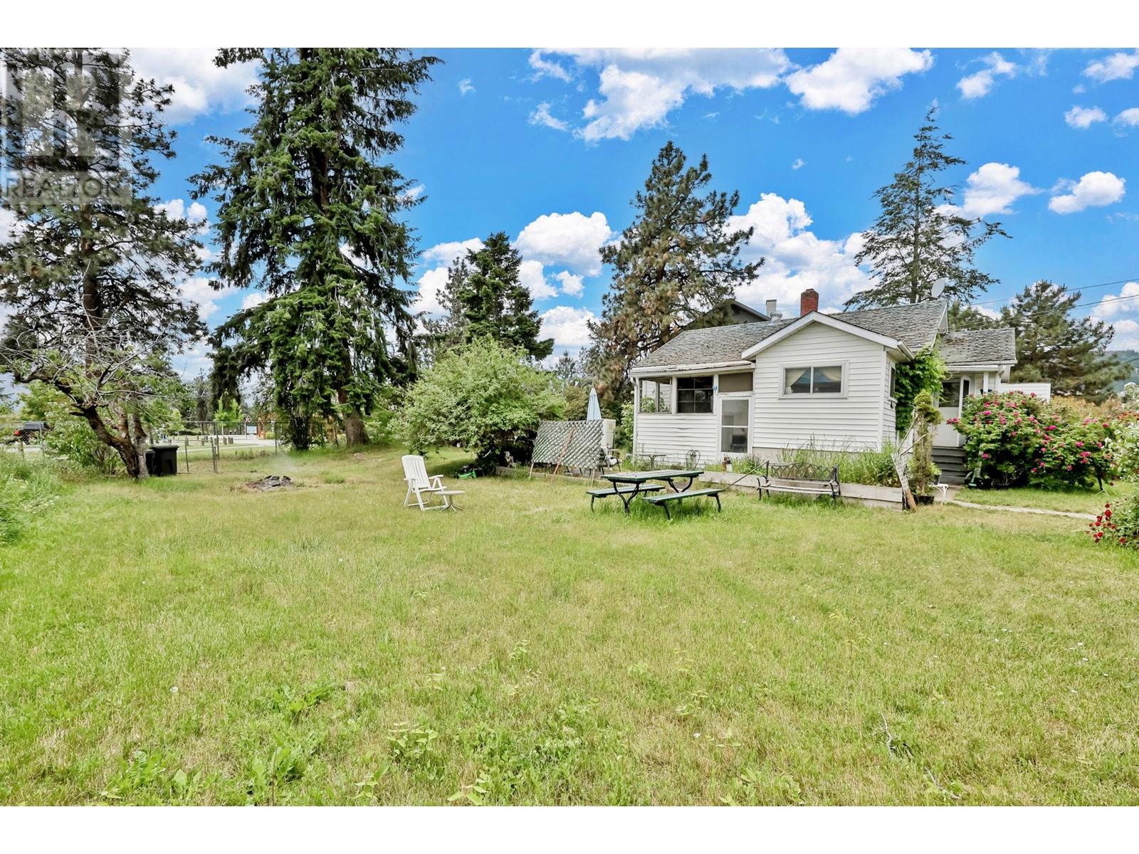  2571&2573 Hebert Road, West Kelowna
