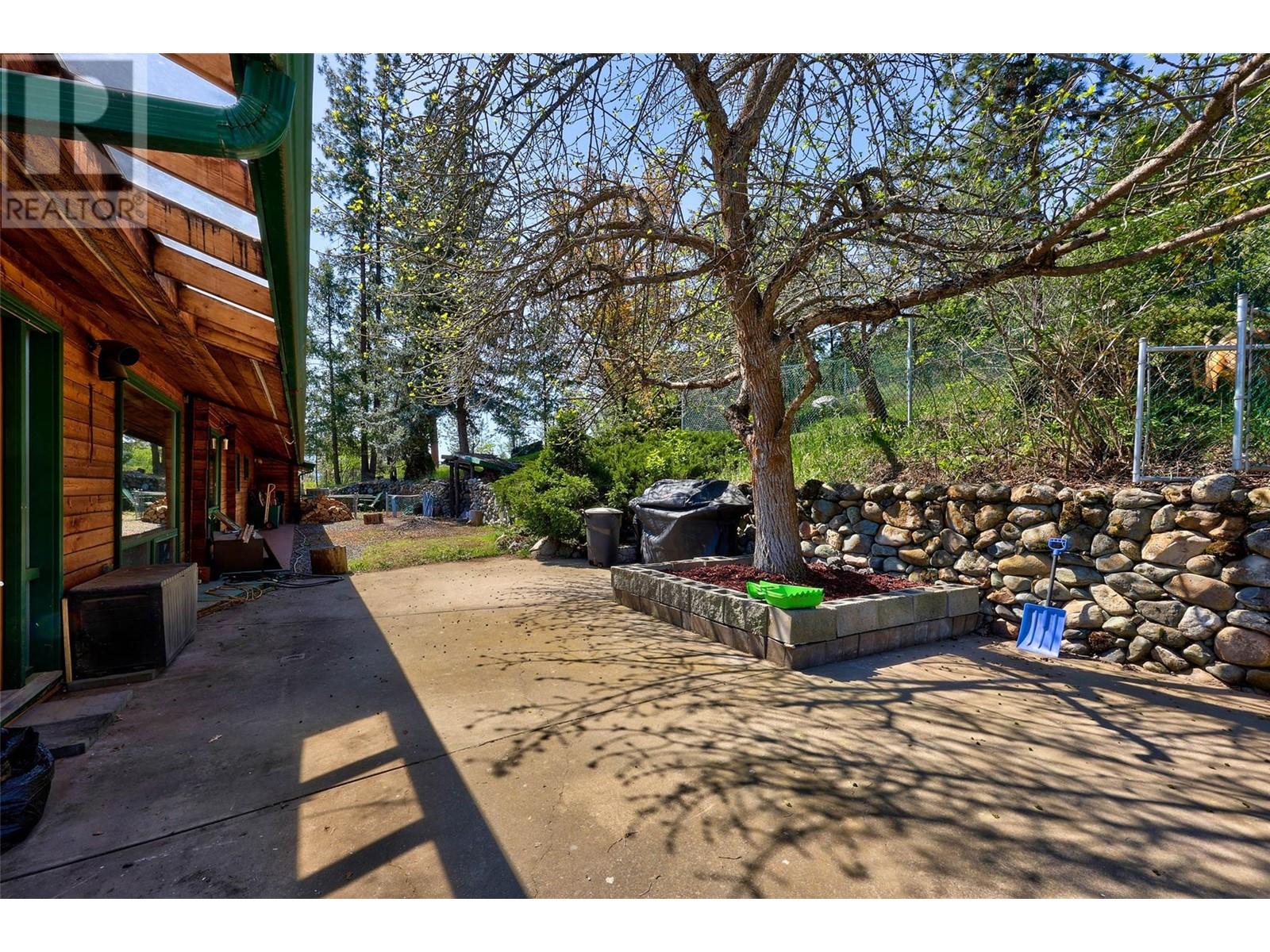7050 Westsyde Road, Kamloops