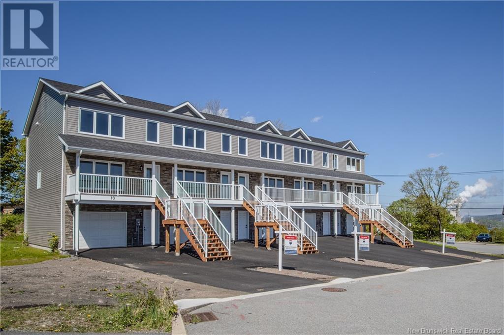 6 Rockingstone Drive - 2