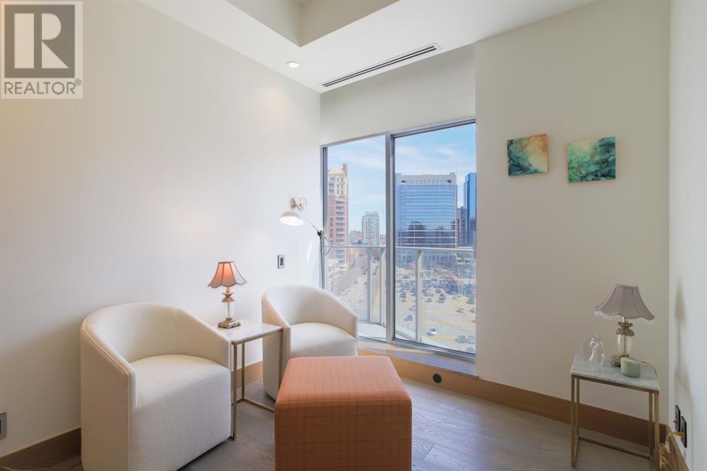 Single Family House High rise for Sale in    Avenue SW Eau Claire Calgary 