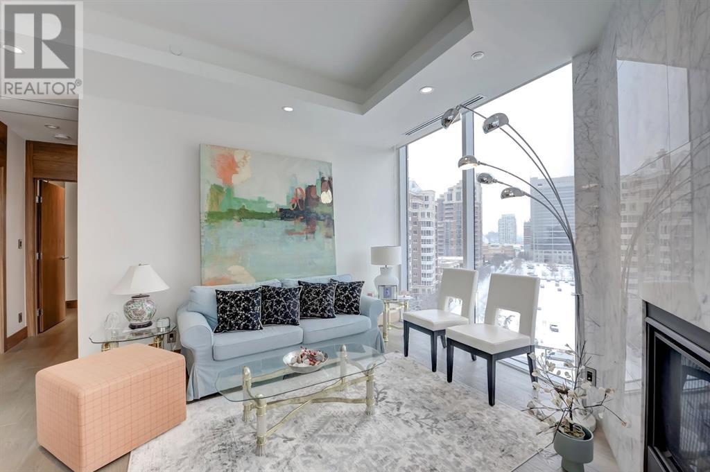 Single Family House High rise for Sale in    Avenue SW Eau Claire Calgary 