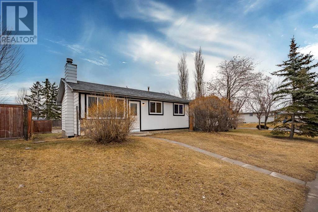 Single Family House Bungalow for Sale in   Street SE Dover Calgary 