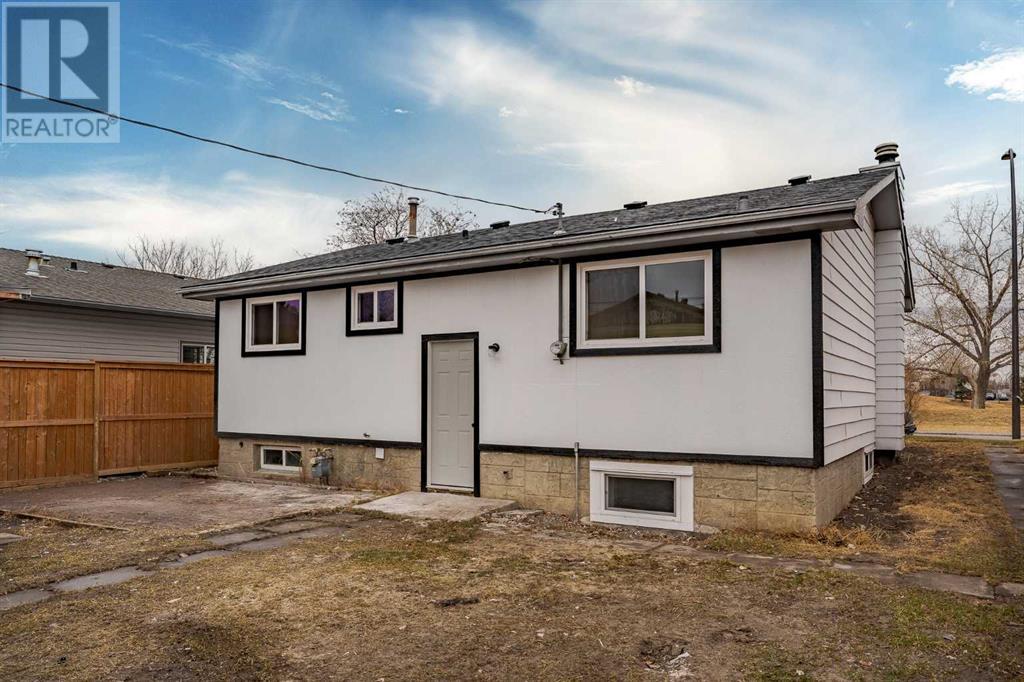 Single Family House Bungalow for Sale in   Street SE Dover Calgary 