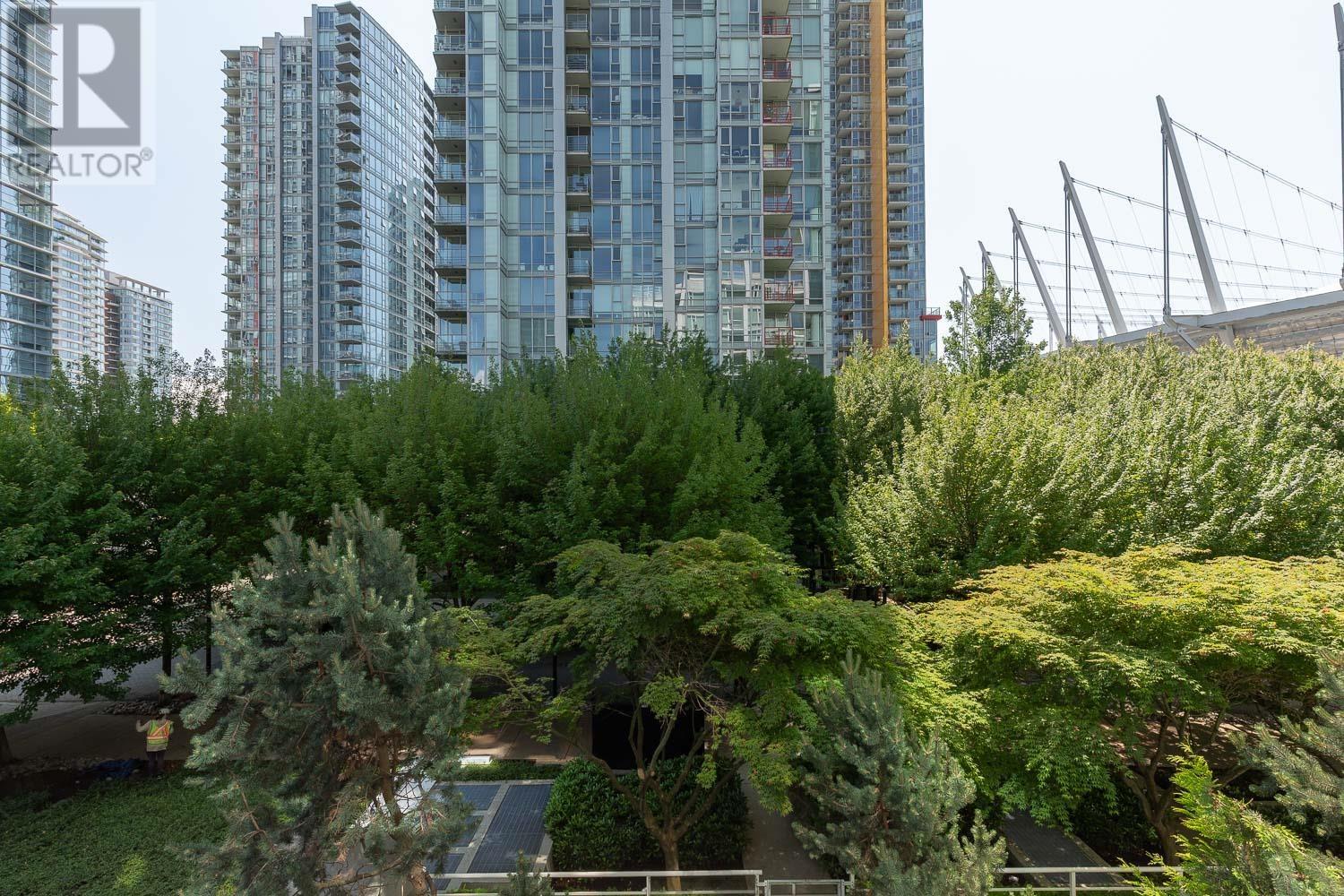 Photo 21 of 315 161 W Georgia Street, Vancouver BC