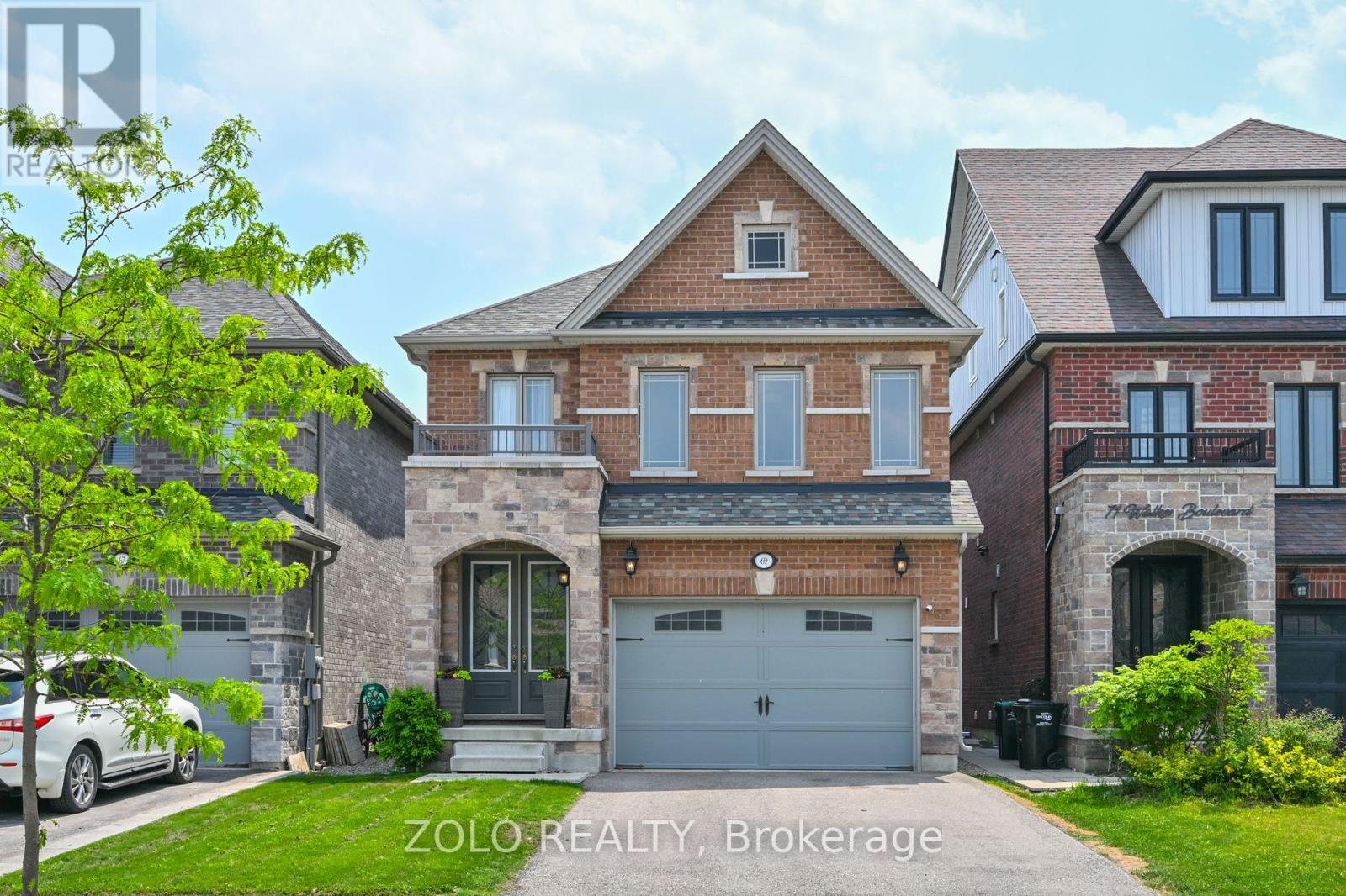 Photo 4 of 69 Walker Boulevard, New Tecumseth ON