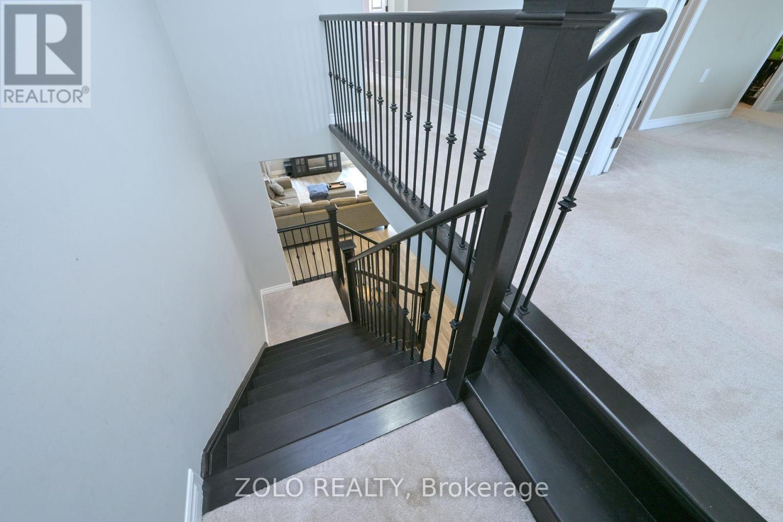 Photo 29 of 69 Walker Boulevard, New Tecumseth ON
