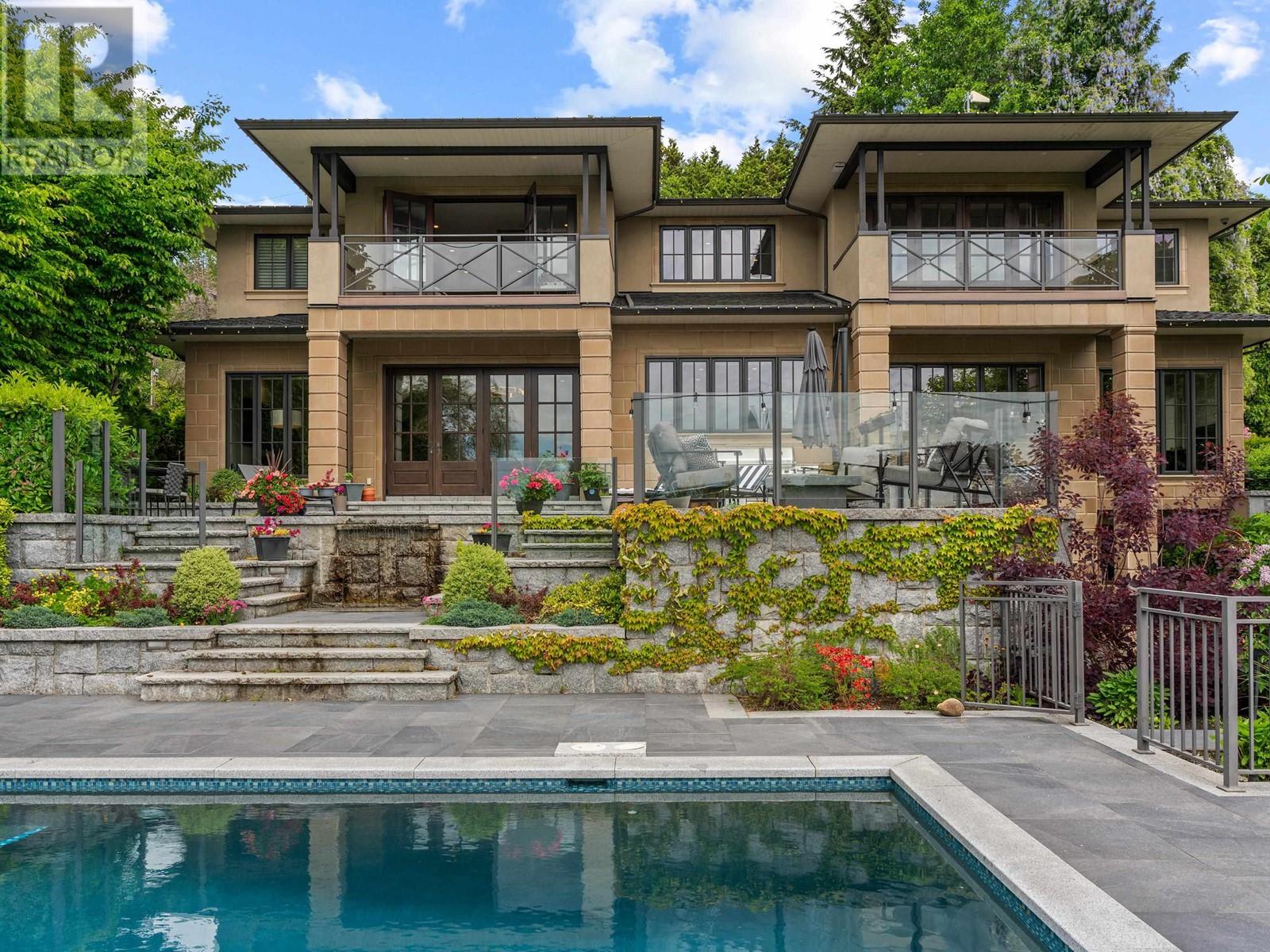 Photo 38 of 1075 Groveland Road, West Vancouver BC