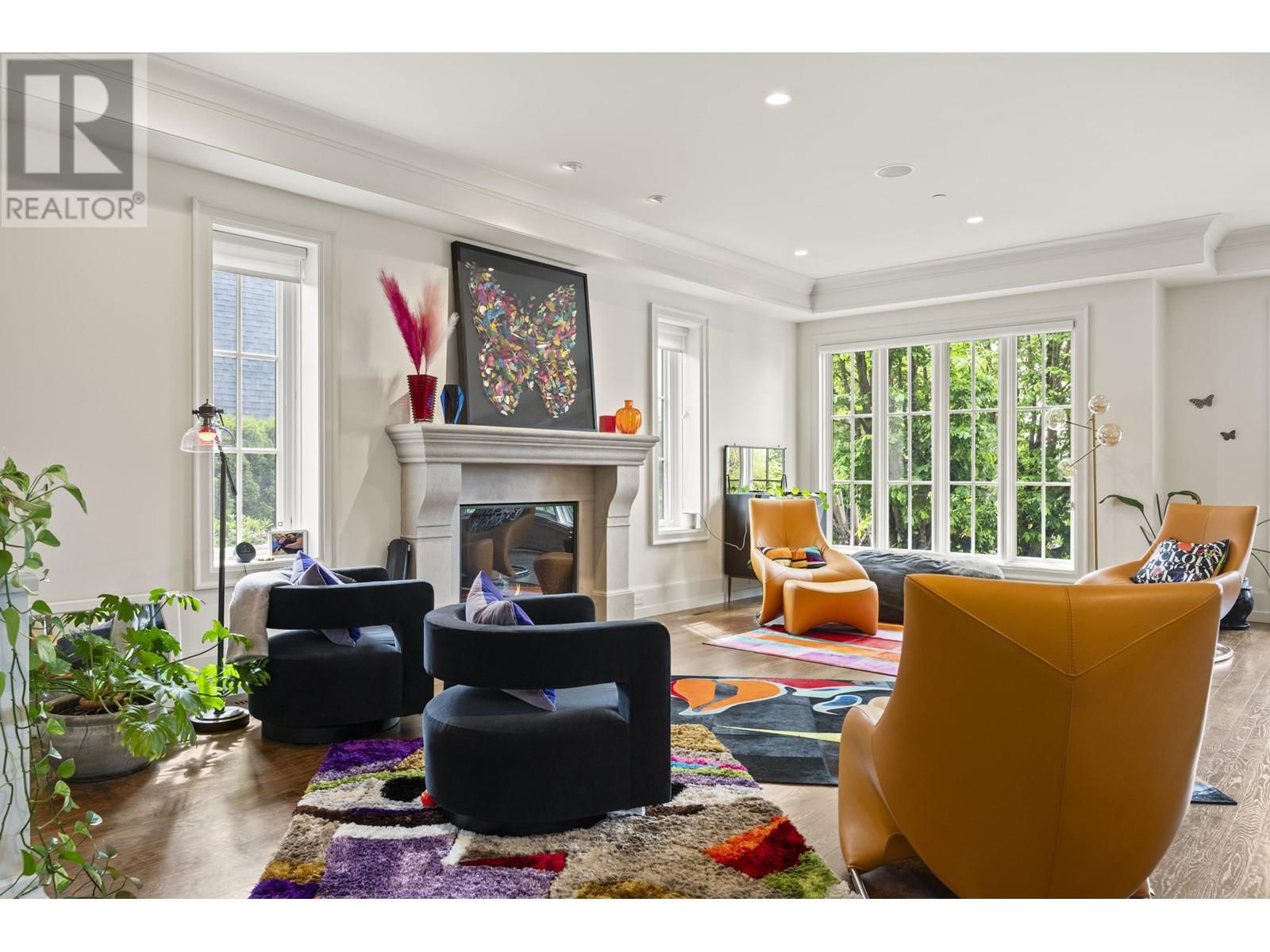 Photo 6 of 1075 Groveland Road, West Vancouver BC