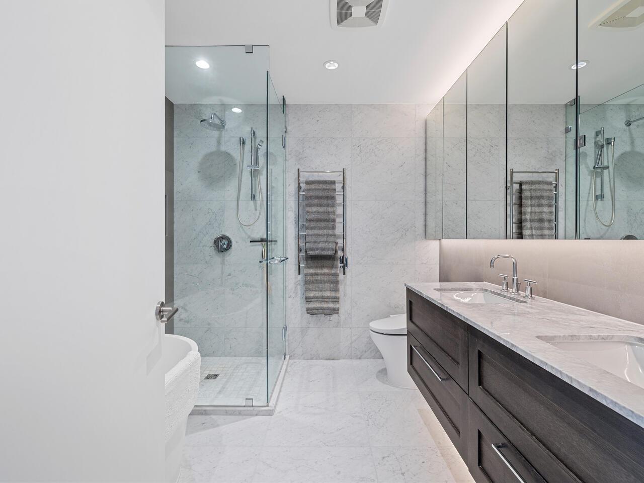901 1500 MARTIN STREET, White Rock