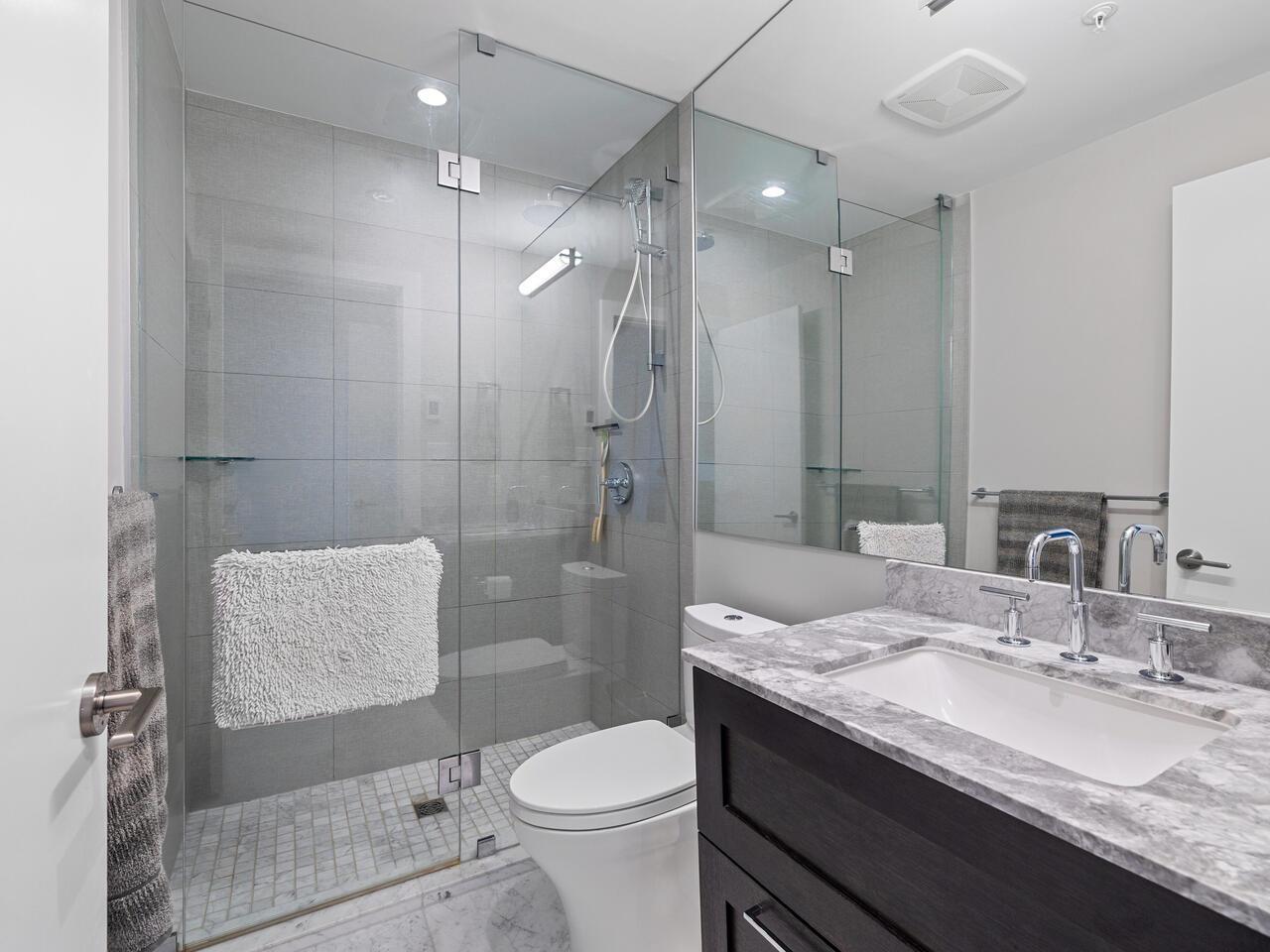 901 1500 MARTIN STREET, White Rock