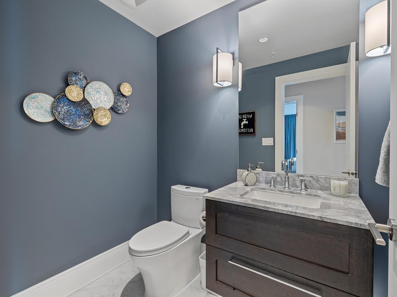 901 1500 MARTIN STREET, White Rock