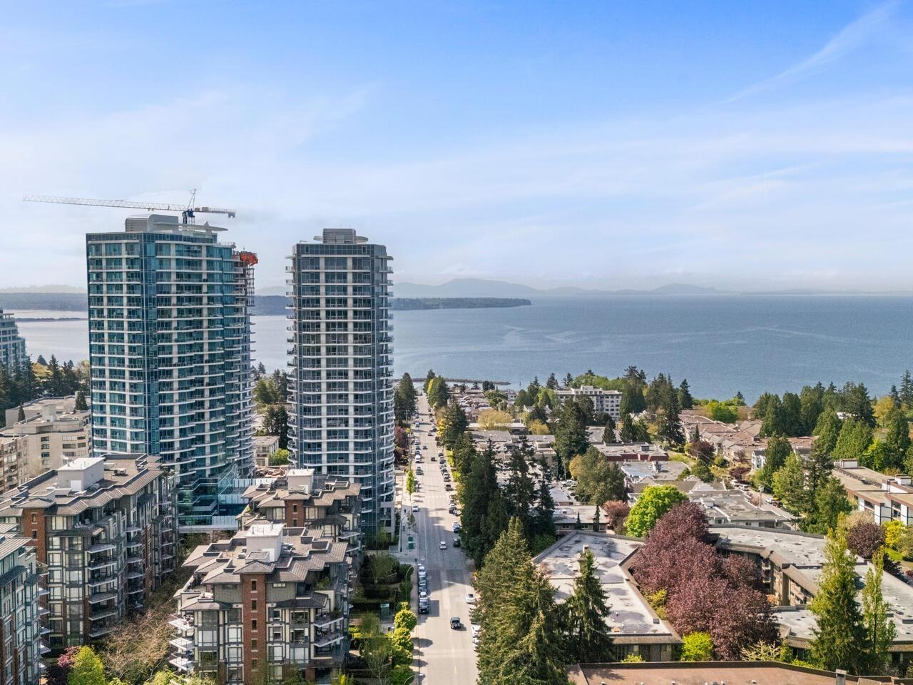 901 1500 MARTIN STREET, White Rock