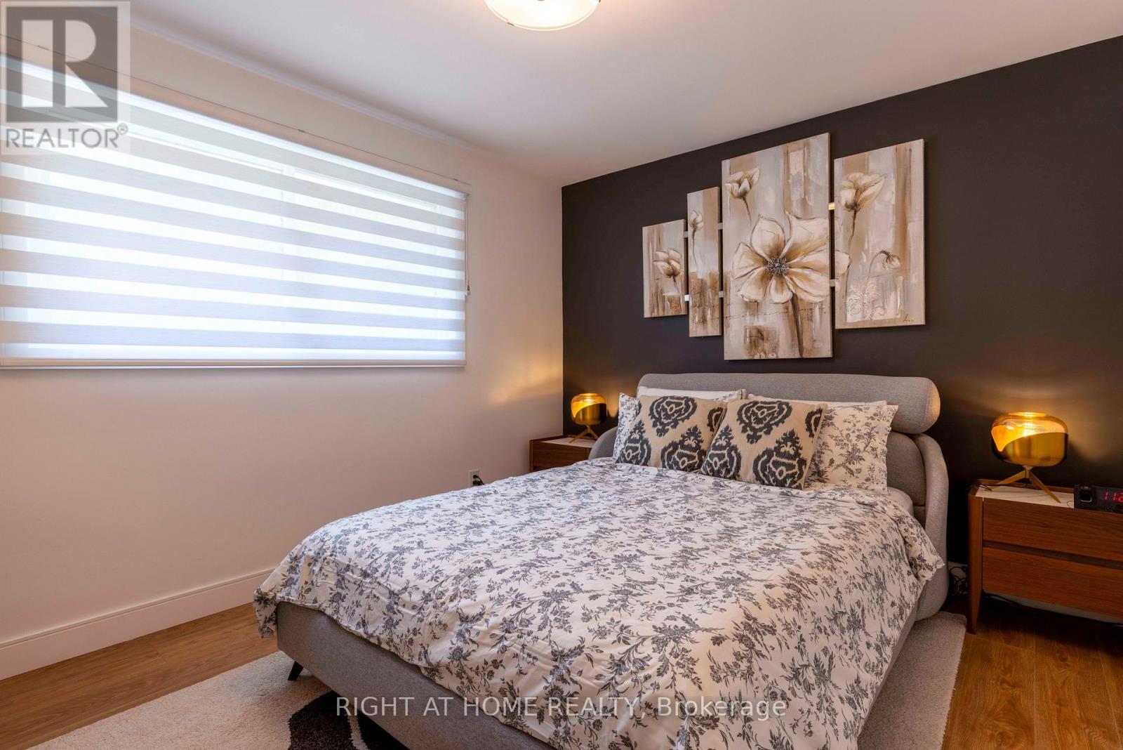 212 LOCKHART DRIVE - 11