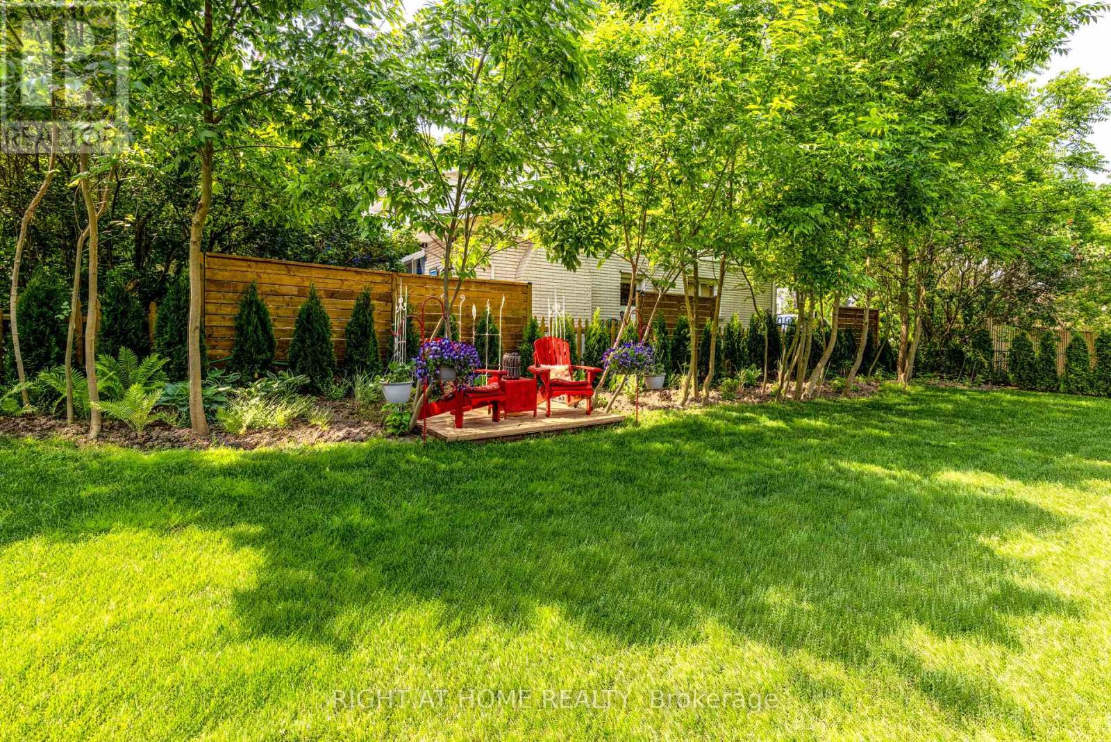 212 LOCKHART DRIVE - 28