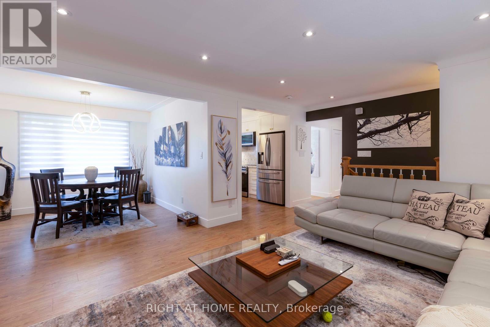 212 LOCKHART DRIVE - 7