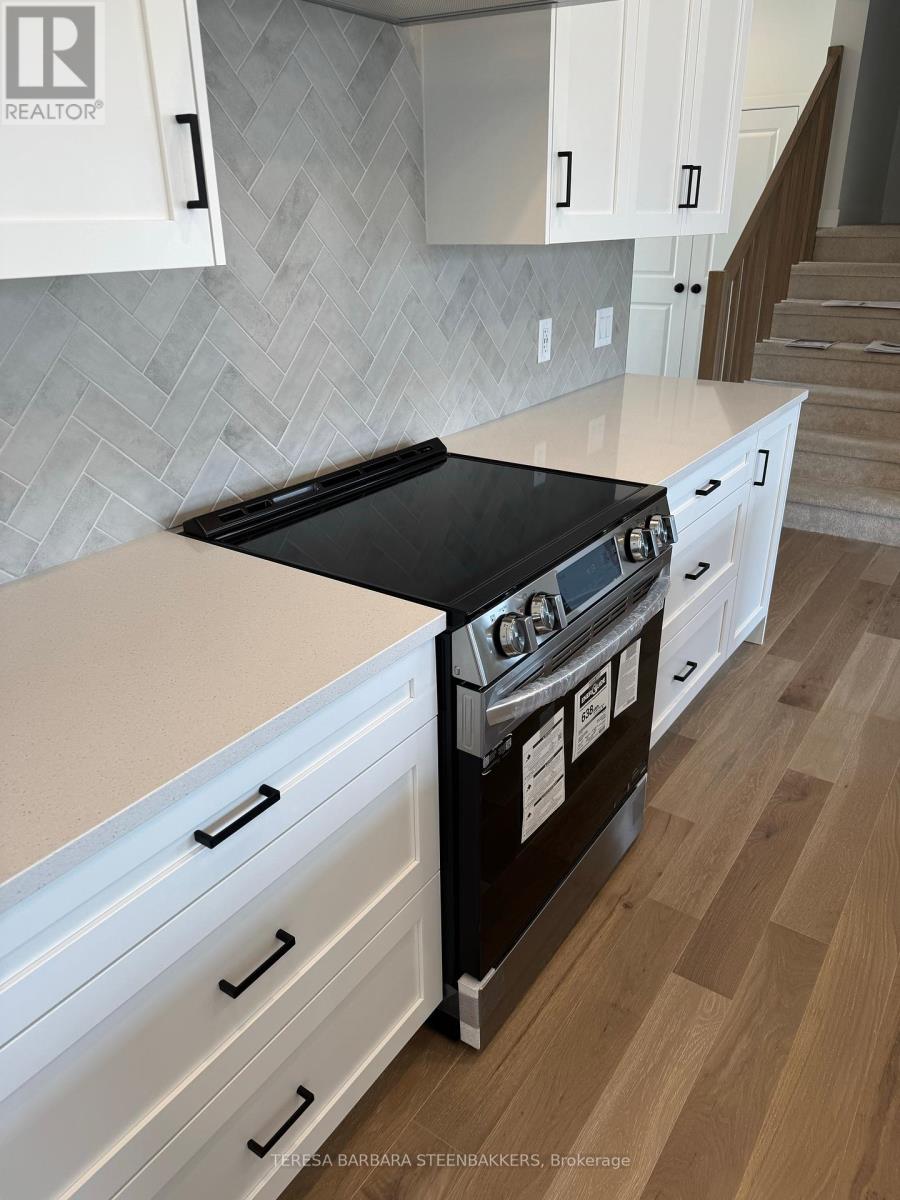 Photo 35 of 783 Kenny Gordon Avenue, Ottawa ON