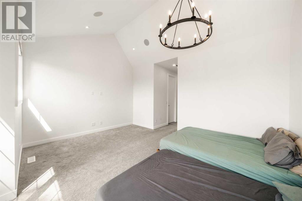 Photo 20 of 1828 18 Avenue Nw, Calgary AB