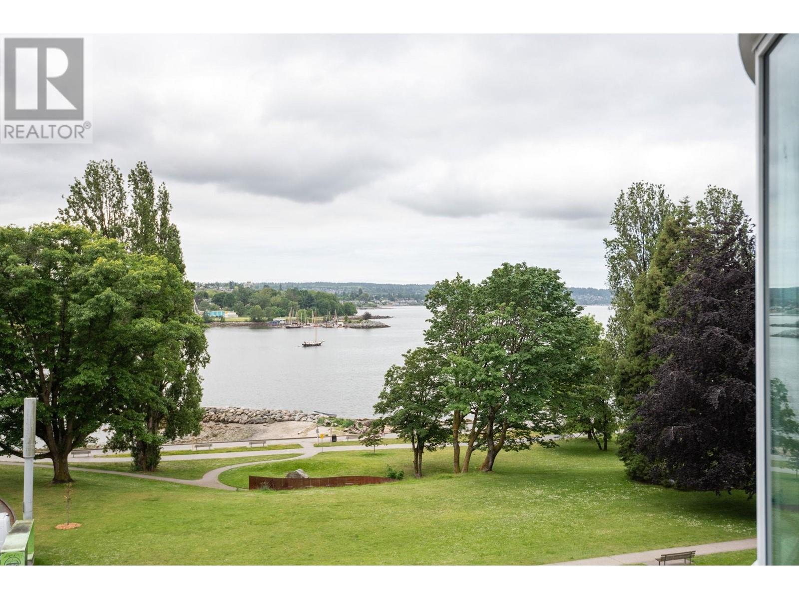 5A 1403 BEACH AVENUE, Vancouver