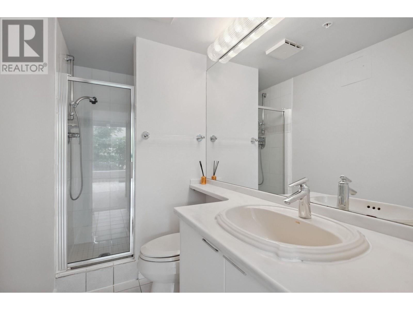 5A 1403 BEACH AVENUE, Vancouver