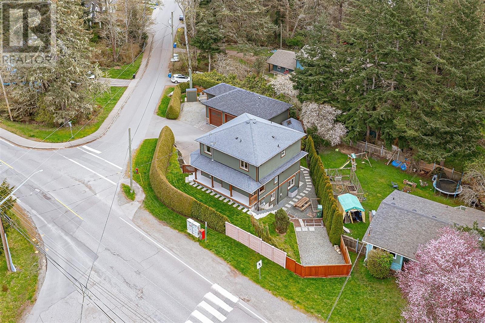 Photo 12 of 1747 Whiffin Spit Rd, Sooke BC