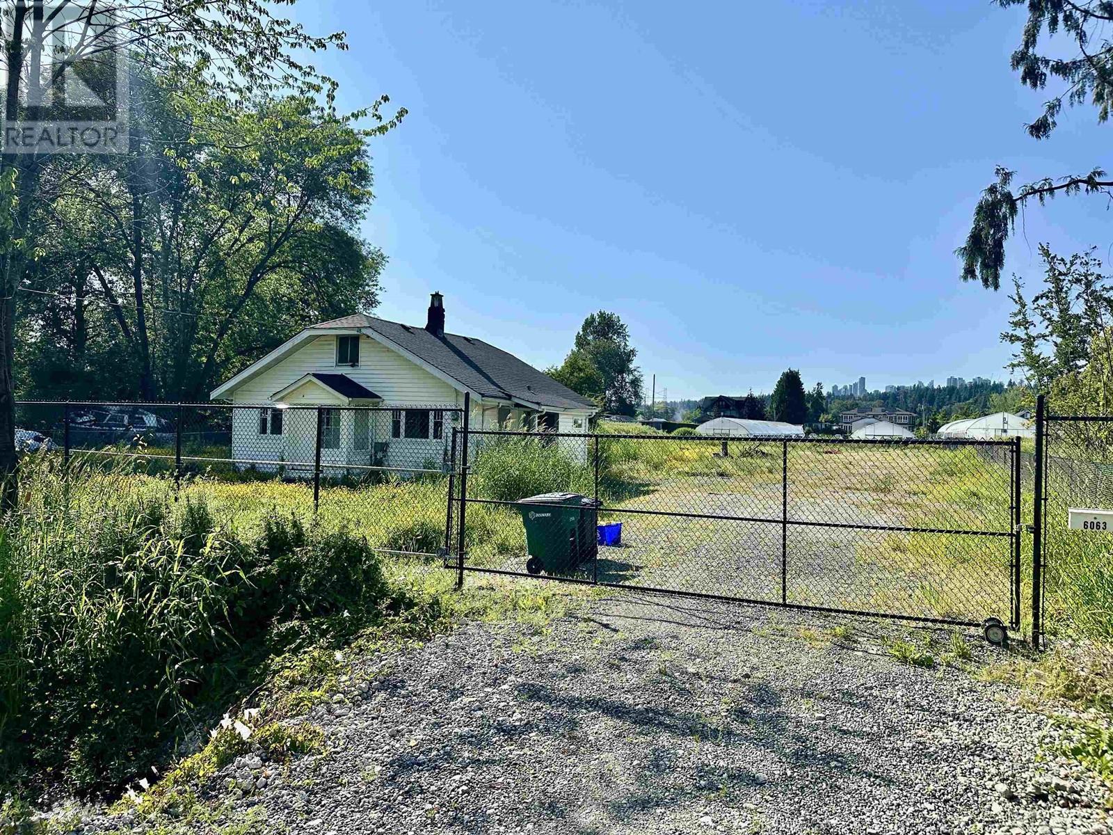 Photo 17 of 6063 9th Avenue, Burnaby BC