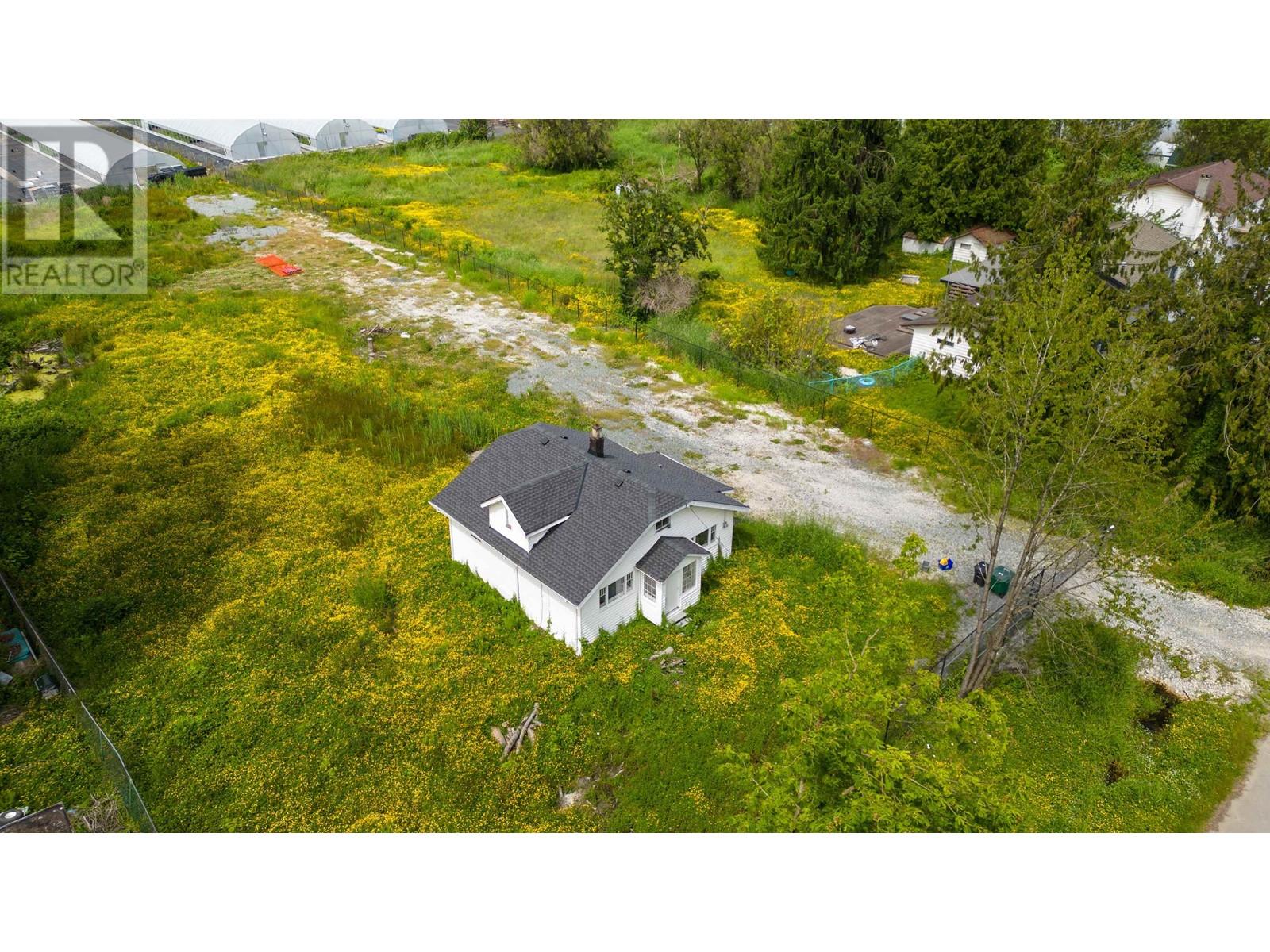 Photo 7 of 6063 9th Avenue, Burnaby BC