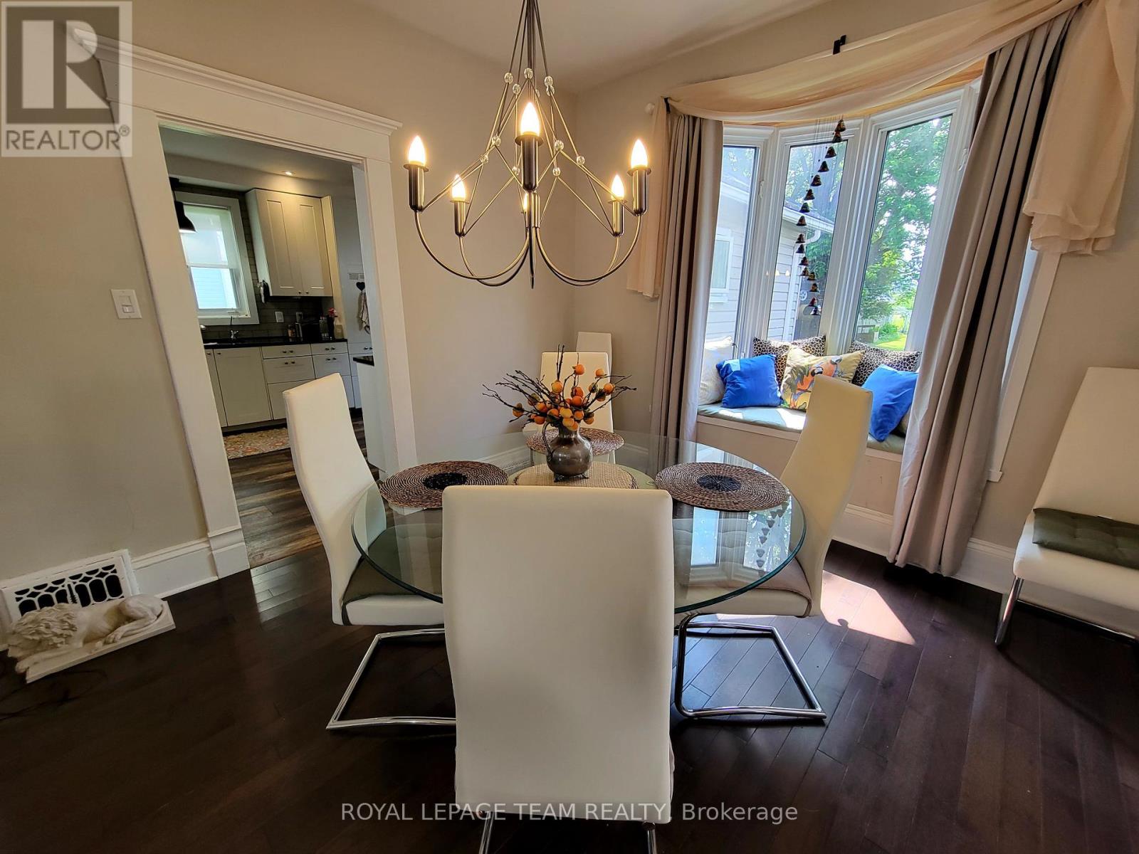 Photo 5 of 16 Peter Street S, North Glengarry ON