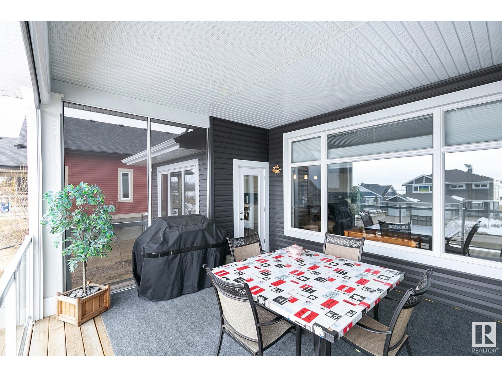 Photo 15 of 213 55101 Ste Anne Tr, Rural Lac Ste Anne County AB