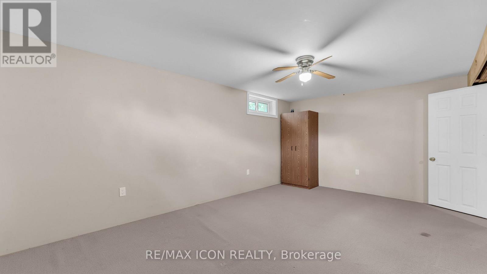 Single Family House Bungalow for Sale in  BETHANY STREET N North Middlesex (Parkhill) 