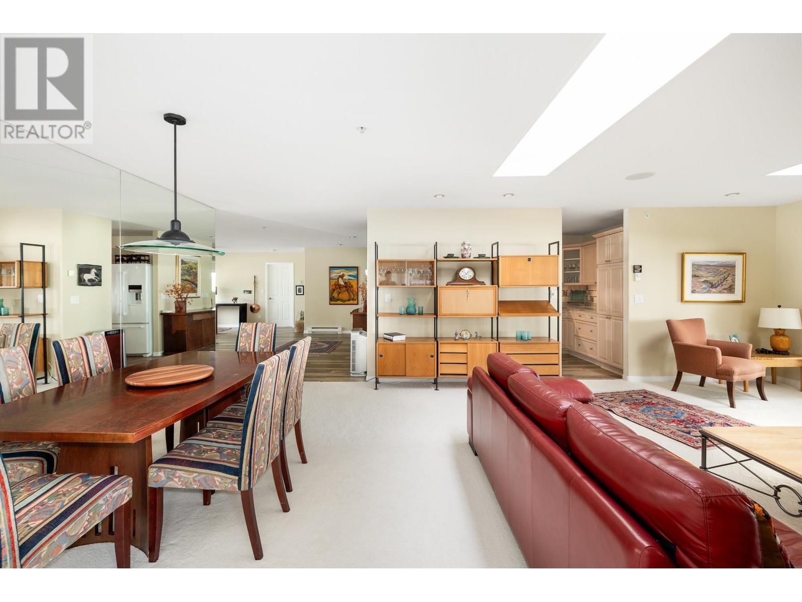 214 1585 FIELD ROAD, Sechelt