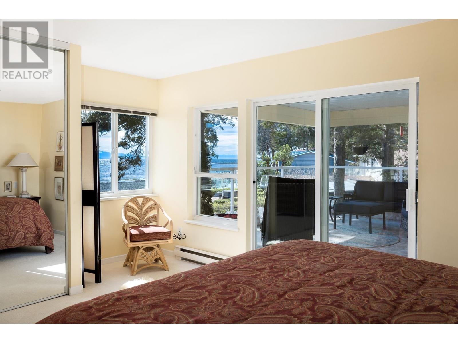214 1585 FIELD ROAD, Sechelt
