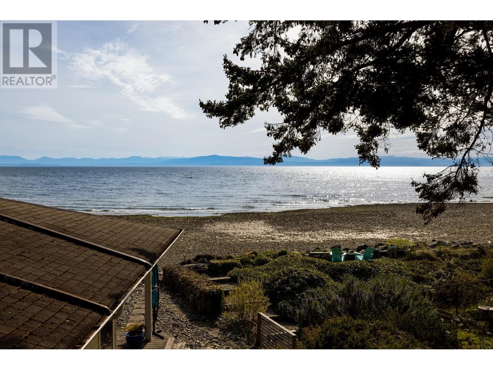 214 1585 FIELD ROAD, Sechelt
