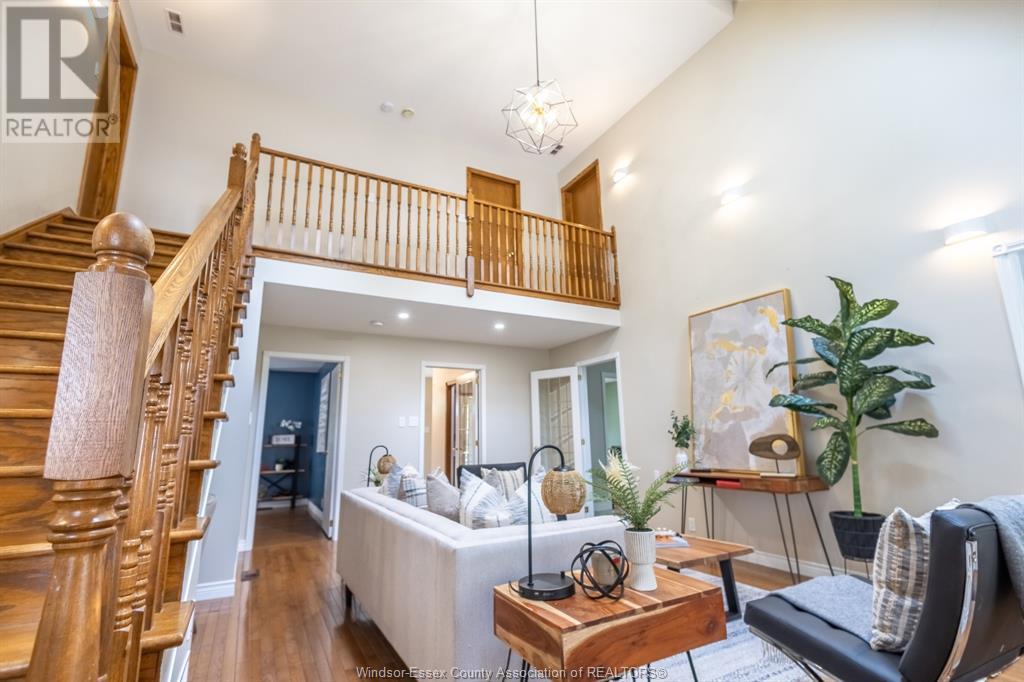 Photo 11 of 591 Old Tecumseh Road, Lakeshore ON