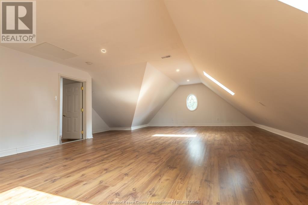 Photo 28 of 591 Old Tecumseh Road, Lakeshore ON