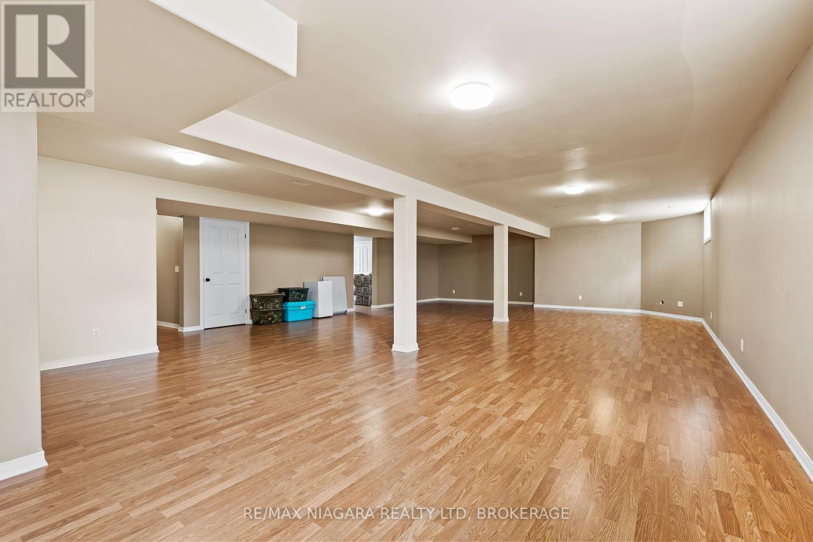 Photo 27 of 47 Rosemount Avenue, Port Colborne ON