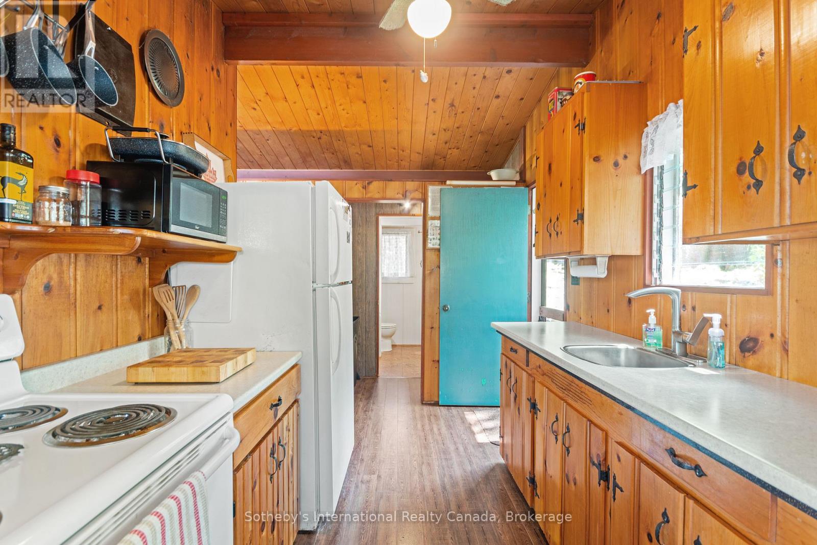 5096 ISLAND 865 - 8
