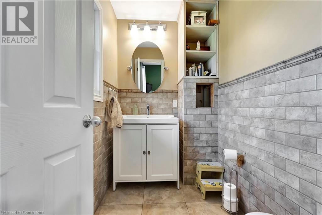 Photo 17 of 1301 Kohler Road, Cayuga ON