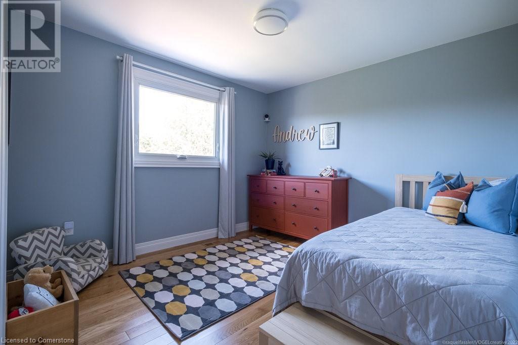 Photo 28 of 94 Adis Avenue, Hamilton ON