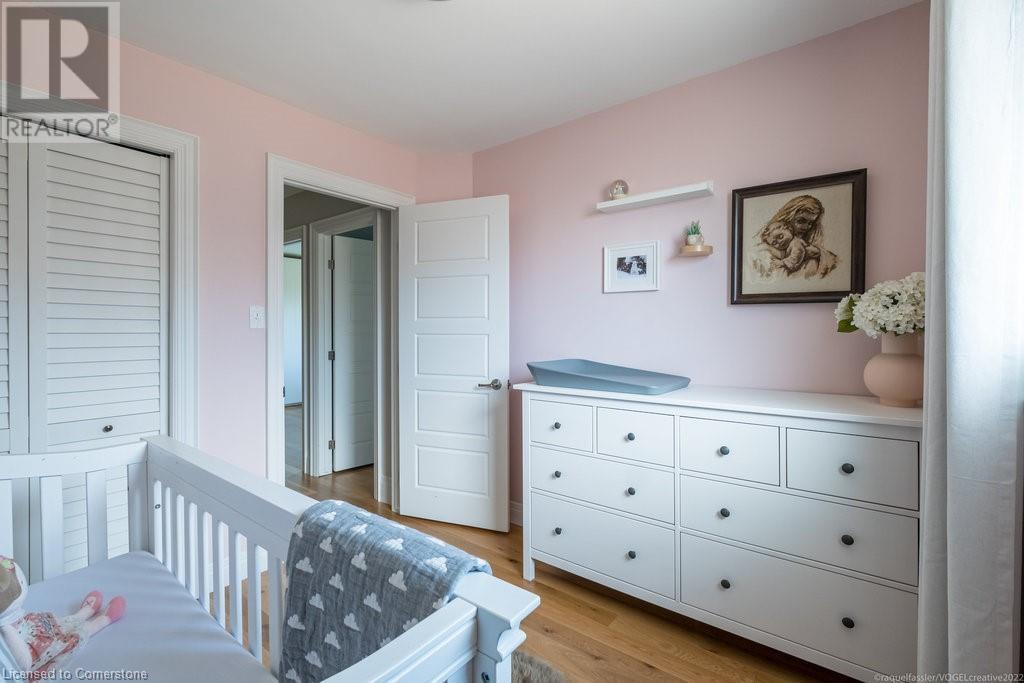 Photo 30 of 94 Adis Avenue, Hamilton ON